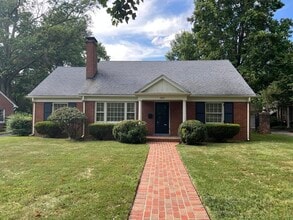 Building Photo - 405 Holiday Rd