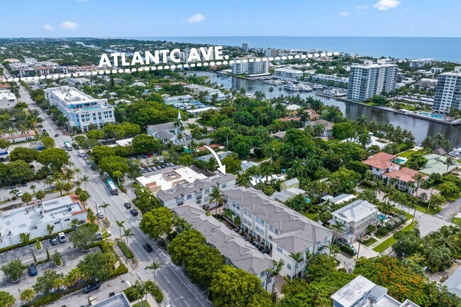 Building Photo - 285 SE 6th Ave