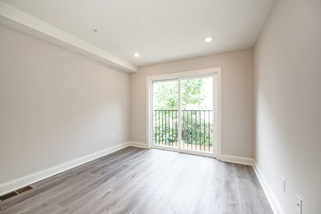 Photo - 1836 Willington St Apartment