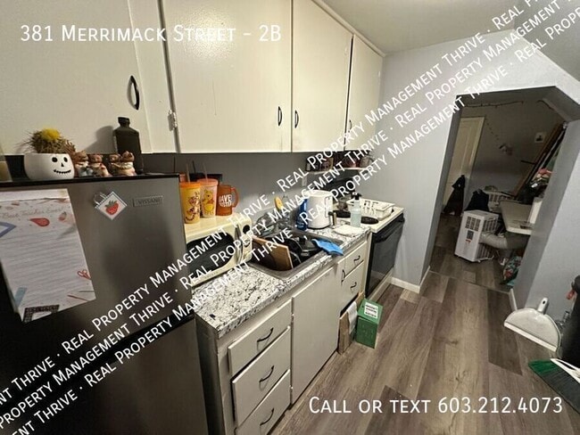 Building Photo - 381 Merrimack St