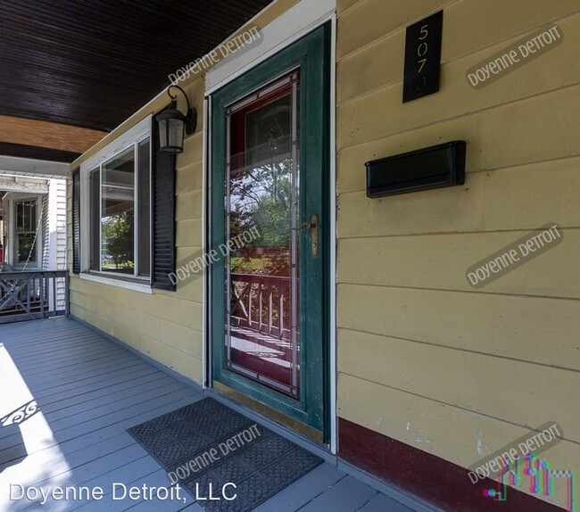 Building Photo - 3 br, 1 bath House - 5070 Saint Clair