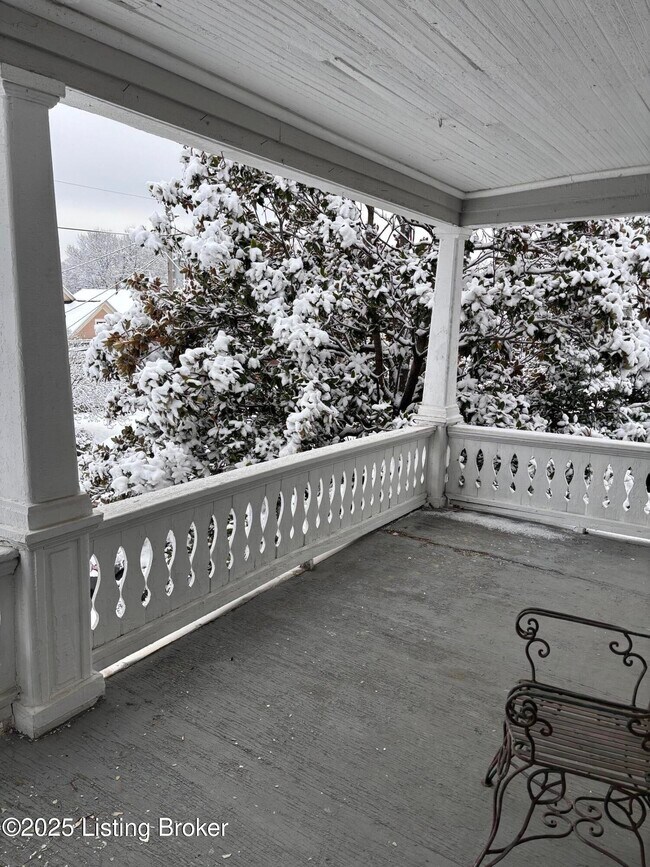 Building Photo - 163 N Keats Ave