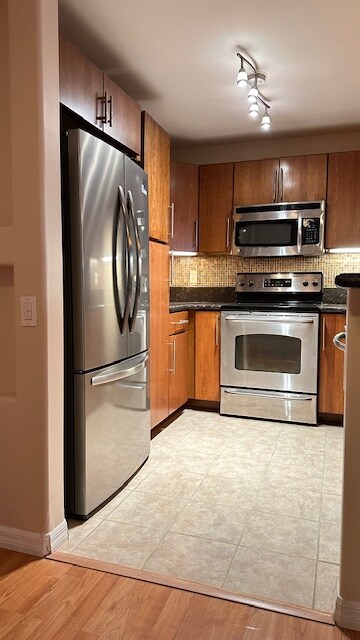 Foto del edificio - 5404 Balboa Arms Dr