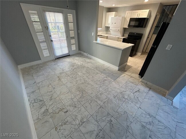 Foto del edificio - 596 Tam O Shanter