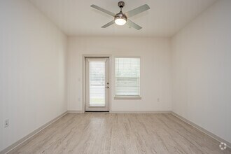 2BR, 2BA - 1,176SF - East Bay Flats Apartments
