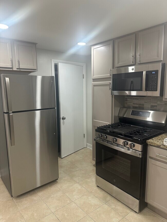 Foto del edificio - 5135 W 63rd Pl