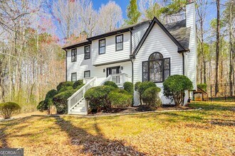 Building Photo - 3595 Chastain Ct