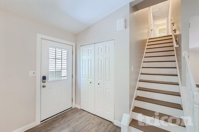 Foto del edificio - 3162 Boothbay Ln