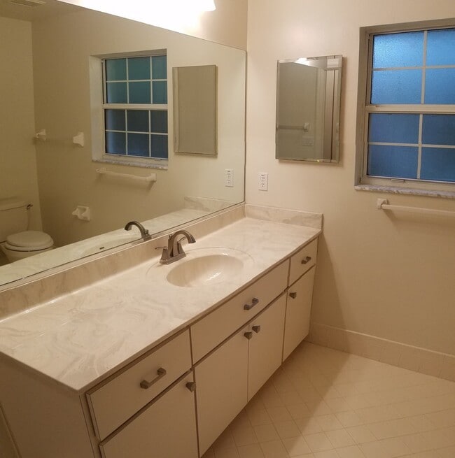 Foto del edificio - 5290 SW 89th Pl