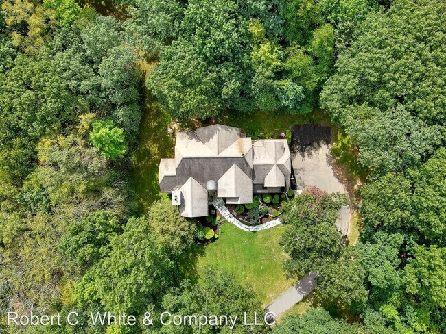 Foto del edificio - 4 br, 4.5 bath House - 23 Briar Road