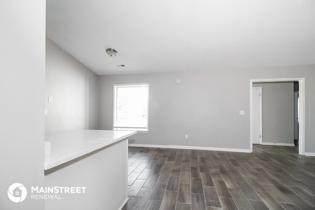 Building Photo - 1620 Stoneybrook Dr