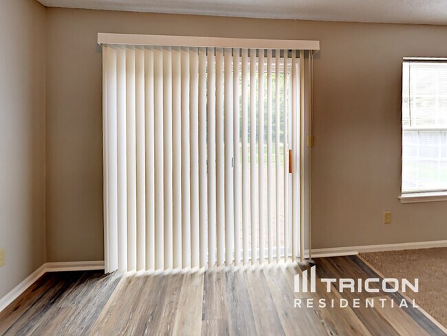 Foto del edificio - 5954 Draycott Drive Indianapolis IN