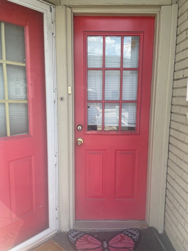 Building Photo - 2747 Limekiln Pike