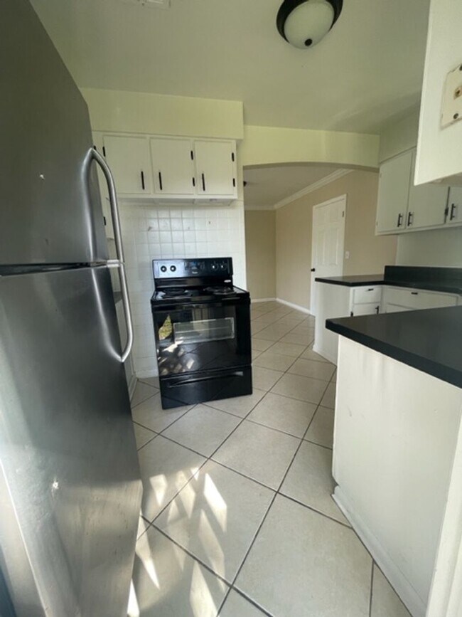 Foto del edificio - 3 Bed 2 Bath Home | Pet Friendly | Washer ...
