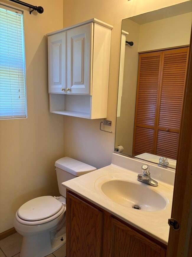 Building Photo - 7207 Bradley Dr