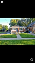 Building Photo - 360 E 700 N