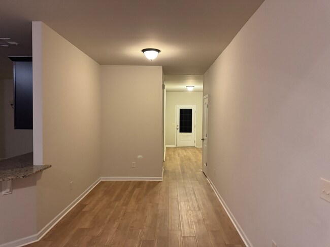 Building Photo - 30 Miles Dr