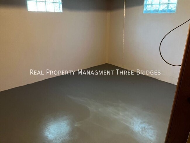Foto del edificio - 7025 Richwood Ln