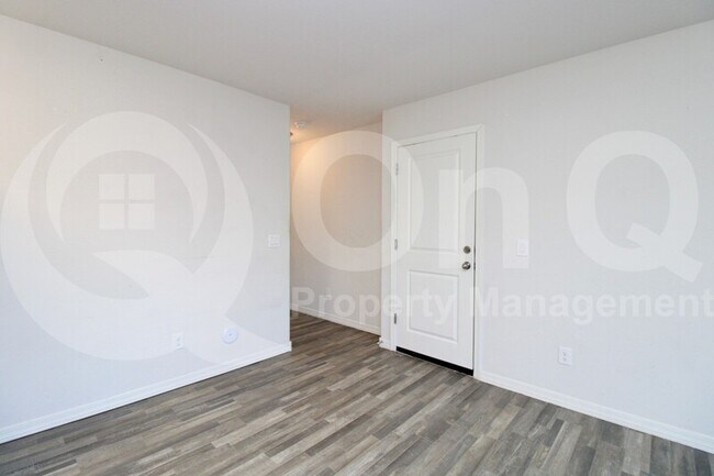 Foto del edificio - 1819 S 1st St
