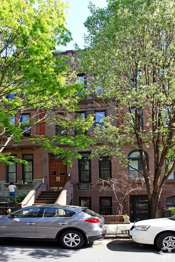Primary Photo - 119 W 85th St