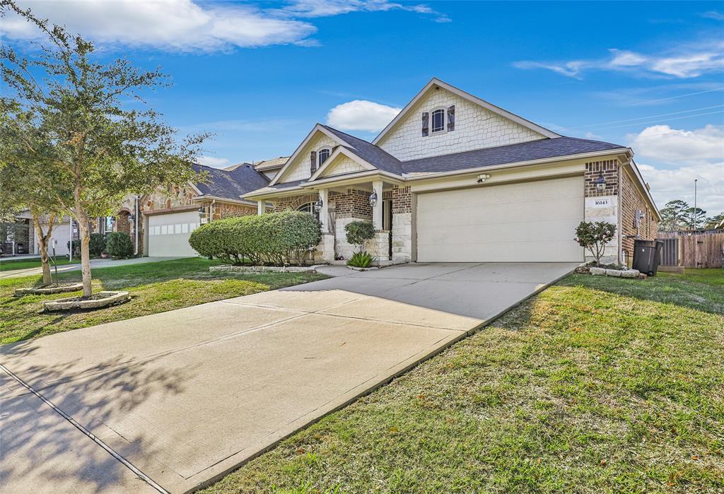 Foto principal - 16143 Fairway Creek Cir