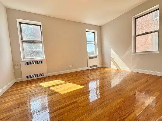 Building Photo - 2 bedroom in Bronx NY 10465