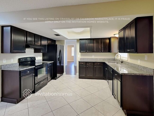 Building Photo - 2711 Citron Dr