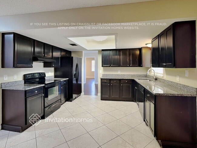 Foto del edificio - 2711 Citron Dr