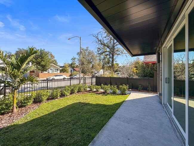 Foto del edificio - 334 14th St N