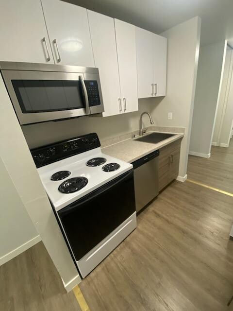 Primary Photo - 1401 E Harrison St