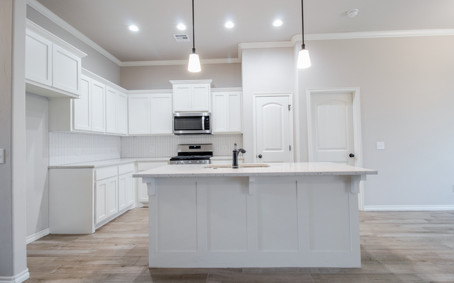 Building Photo - 13916 Upper Village Dr