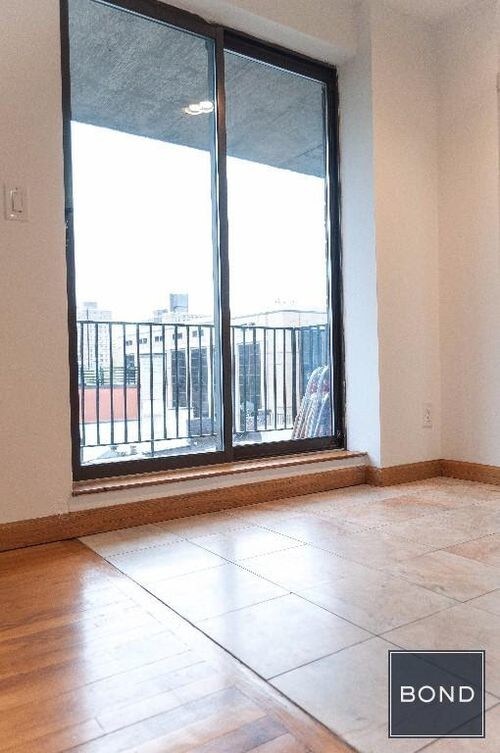 Foto del edificio - 372 W 30th St