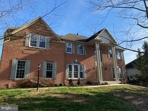 Building Photo - 8507 Thornton Rd