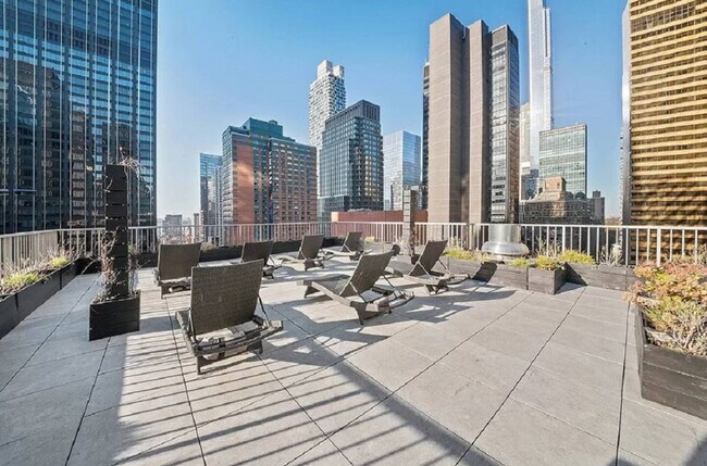 Foto del edificio - 5 E 75th St