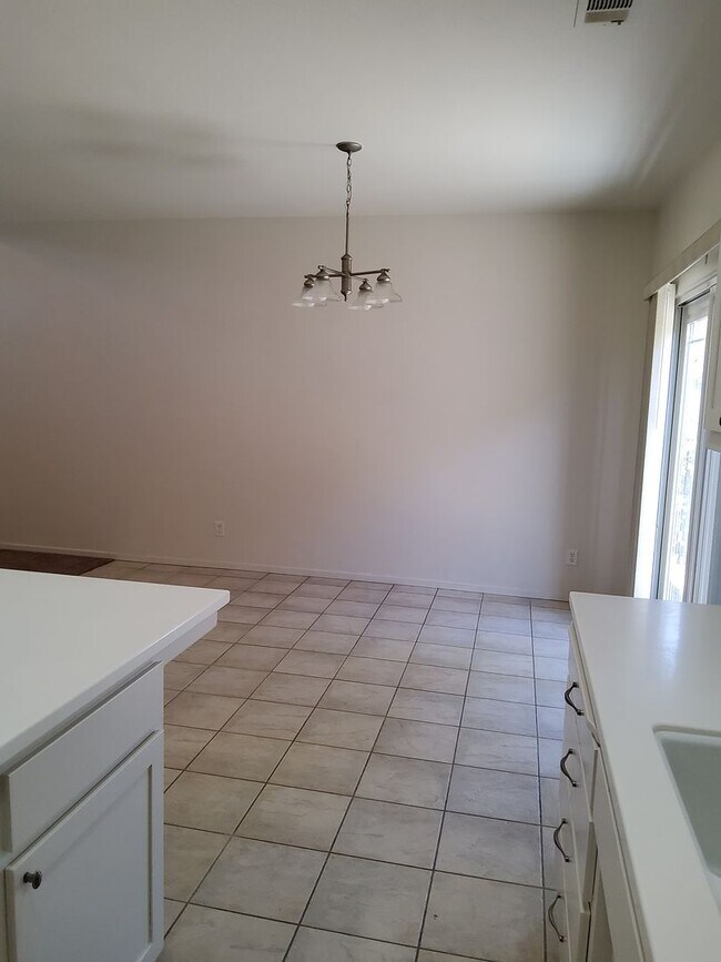 Foto del edificio - Coming soon 4 Bedroom home in the Berry Gardens