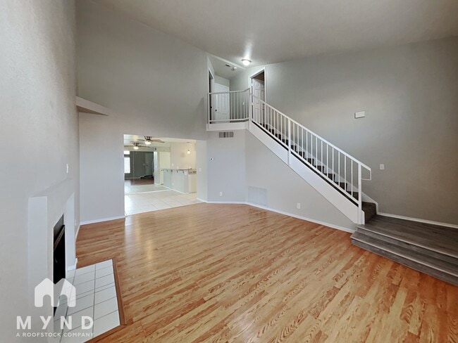 Building Photo - 2835 Floral Peak Dr