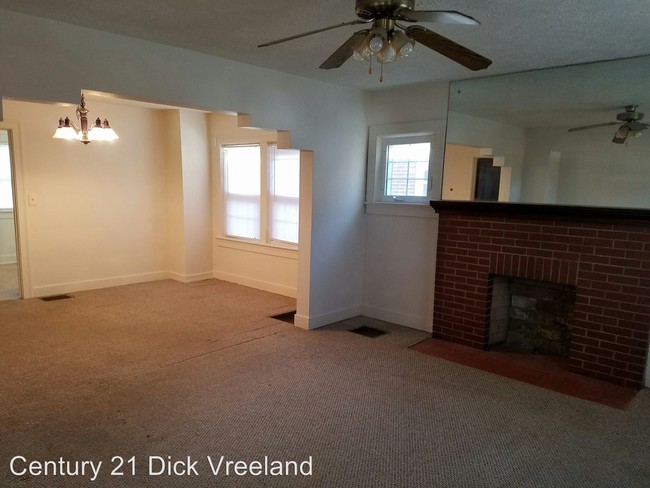 Building Photo - 2 br, 1 bath House - 920 Hess Lane