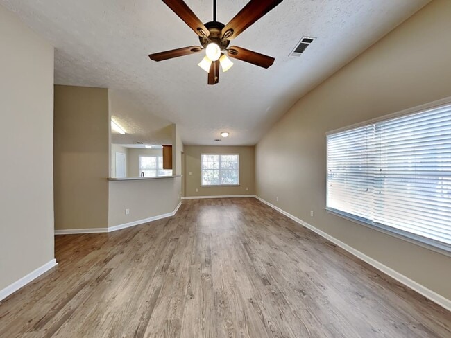 Foto del edificio - 732 Creek Bottom Rd