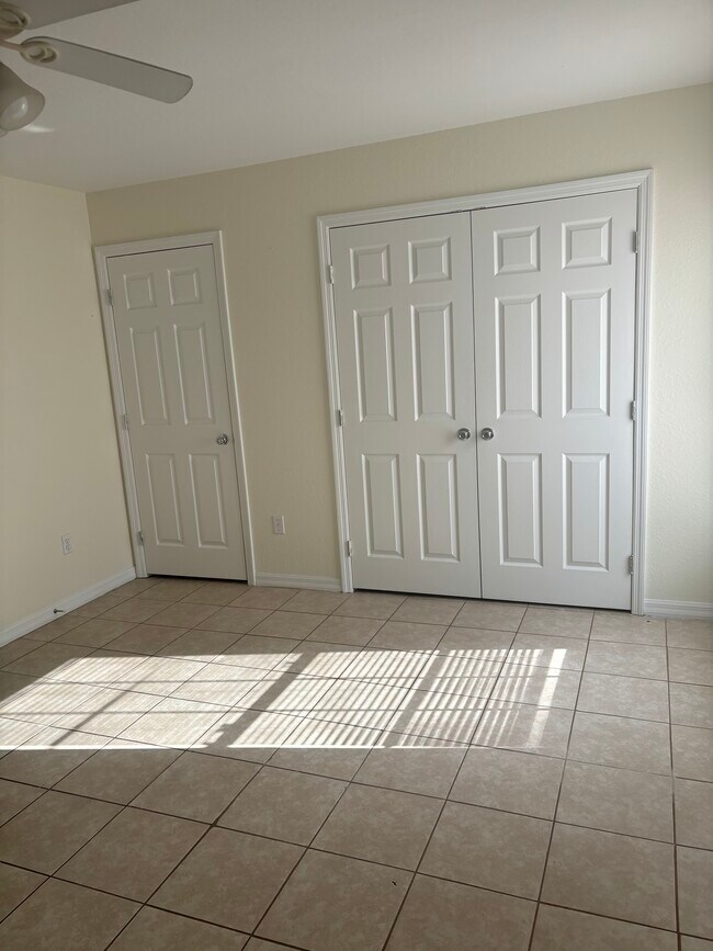 Foto del edificio - 9456 SW 30th Ter