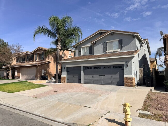 Building Photo - Amazing 5 bedroom home for rent in North Fontana