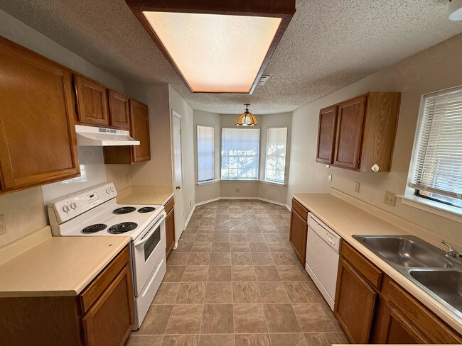 Foto del edificio - Move-In Special. ½ off the first full month's rent with a 12-month lease.