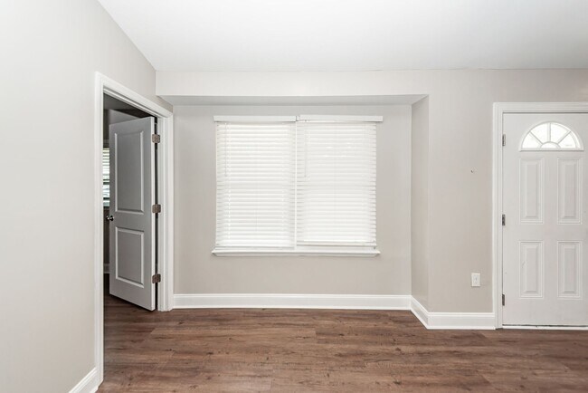 Foto del edificio - 3 Bedroom, 2 bathroom home in Moss Point - Ladson