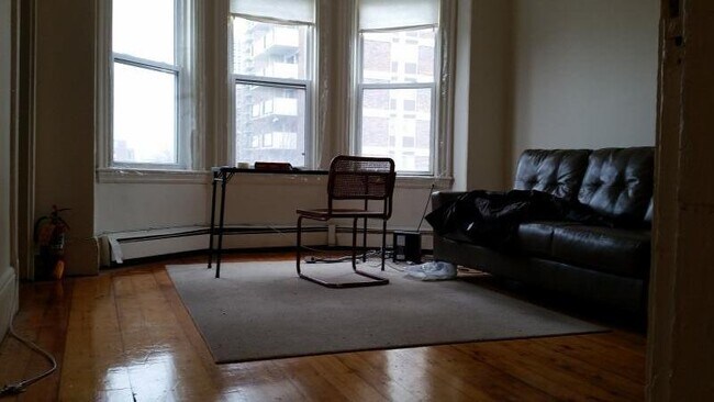 Foto del edificio - 1574 Tremont St