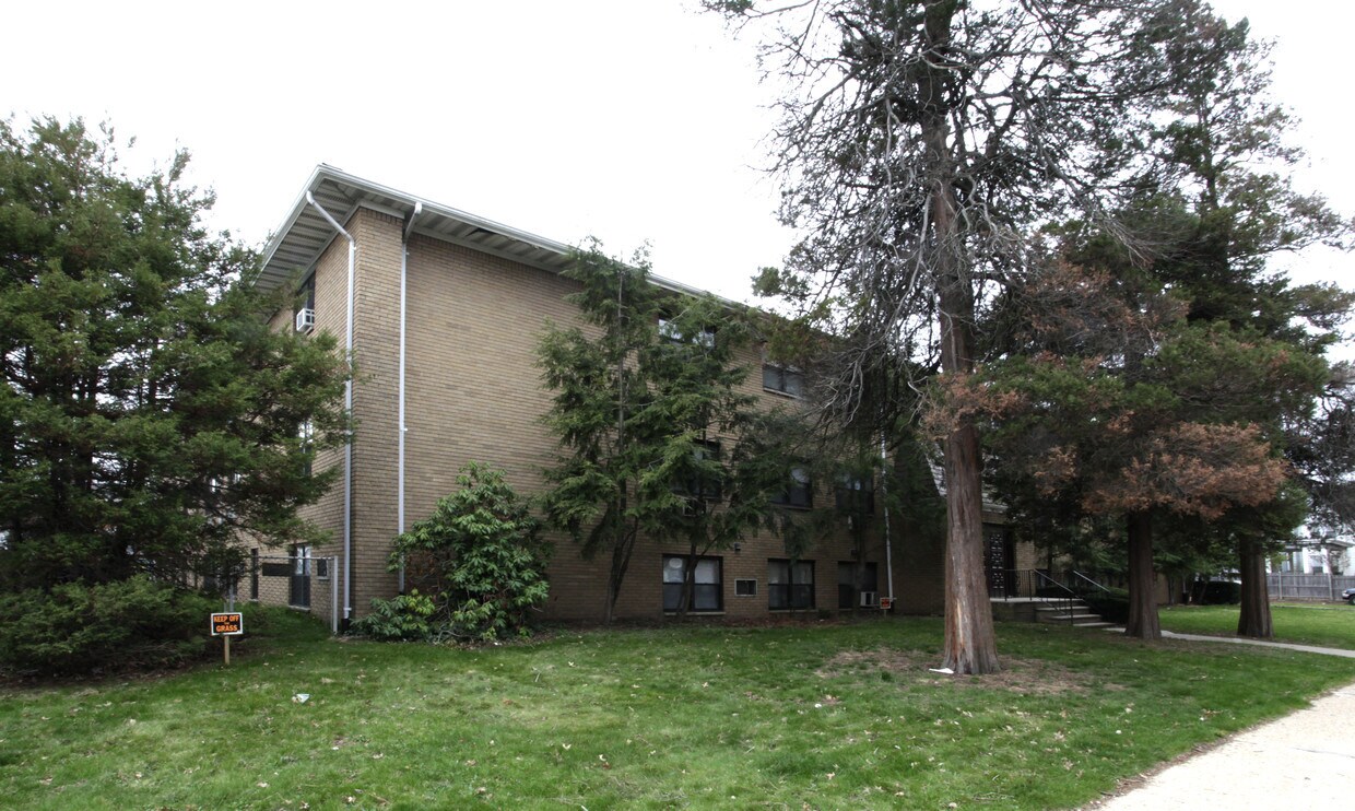 Building Photo - 1254 Waverly Pl