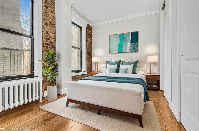 Foto del edificio - 350 W 21st St