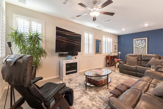 Building Photo - Coming Soon: 4 Bd, Single Story, Open Conc...