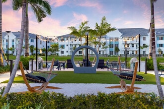 Building Photo - Elan Palm Reserve