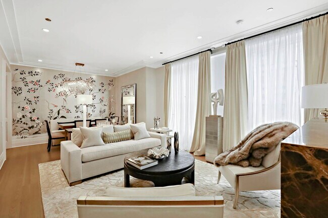 Foto del edificio - 159 E Walton Pl