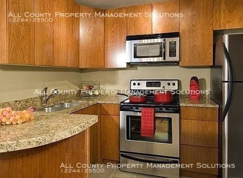 Building Photo - 2 bedroom in Skokie IL 60076
