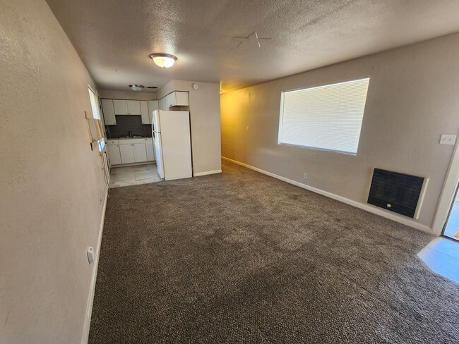 Building Photo - 2622/2624 W Clearwater Ave